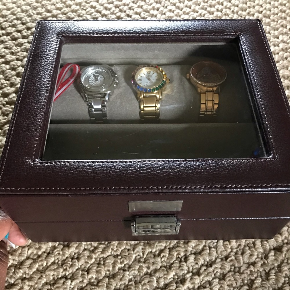 Watch and accessories box by Redenvelope